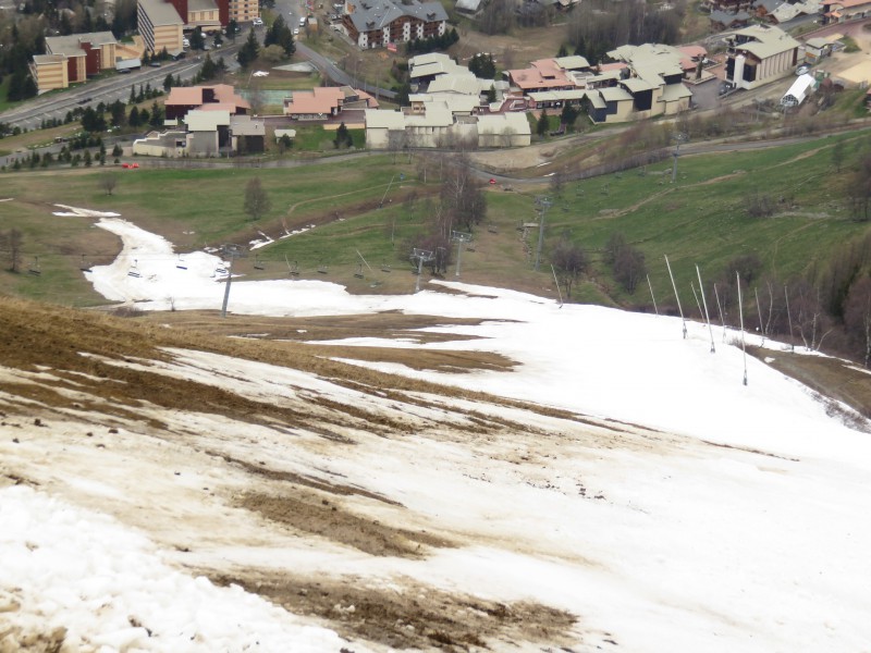 La piste Valentin, le 25 avril, jour de fermeture de la saison Hiver 2015