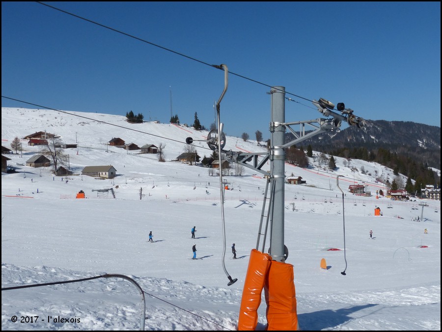 On Peut Prendre Le Téléski Aux Deux Alpes Téléski à perches fixes (TKF) des Fourmis - www.remontees-mecaniques.net